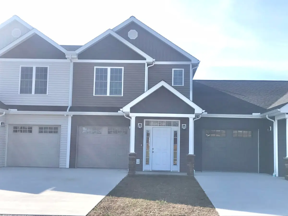 105 Bluegrass Way, Grayson, KY 41143 - #1