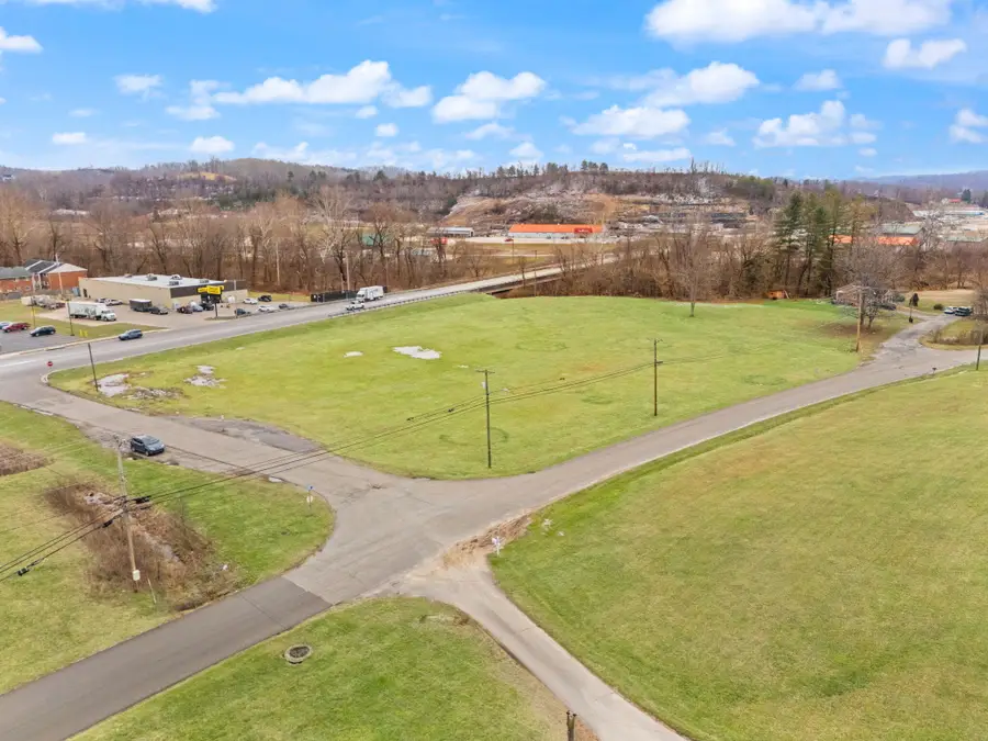 5 S Carol Malone Boulevard, Grayson, KY 41143 - #2