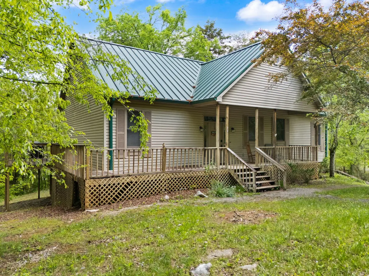 74 Clover Leaf Circle, Burnside, KY 42519 - #1