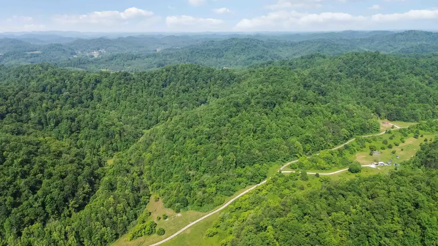14 Lewis And Collins Road, Manchester, KY 40962 - #2