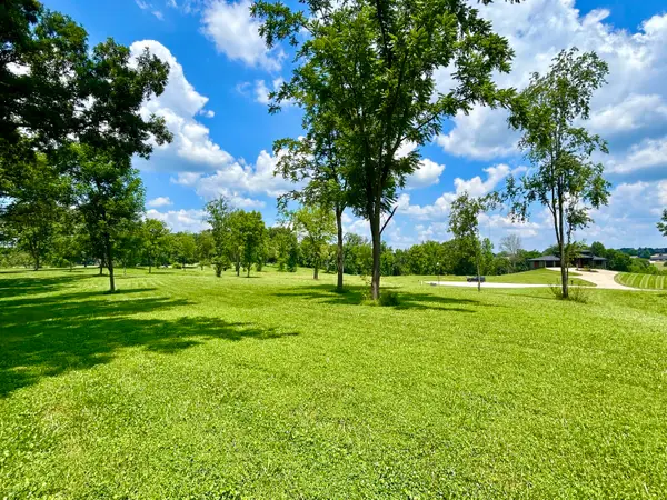 E-2 & F Tracts Country Club Estates, Somerset, KY 42503