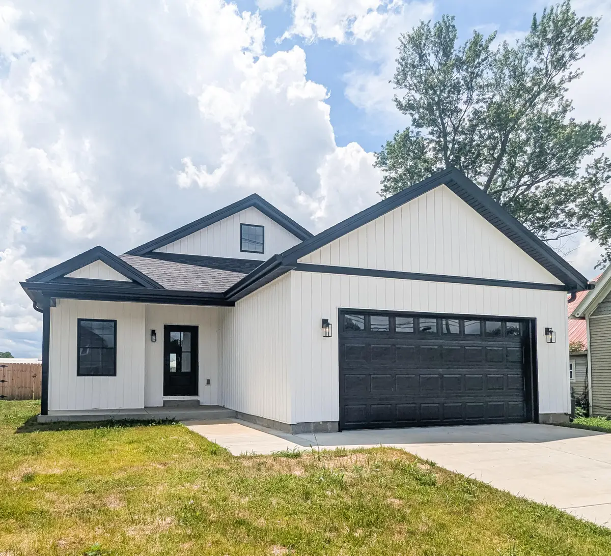 218 E Woodford Street, Lawrenceburg, KY 40342 - #1