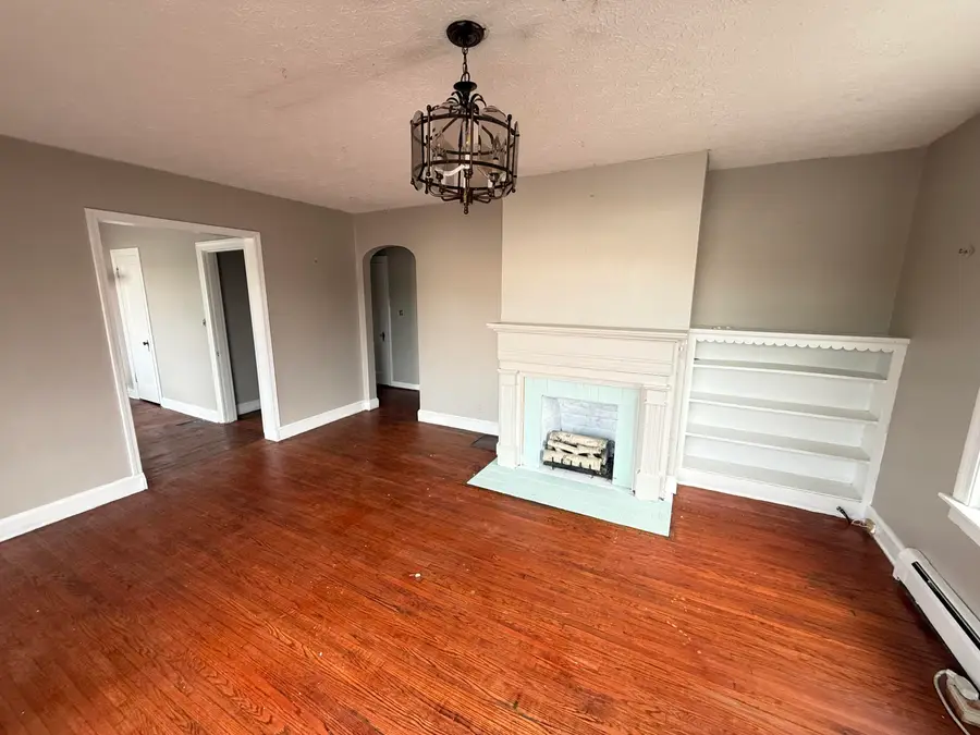 813 S 4th Street, Danville, KY 40422 - #3