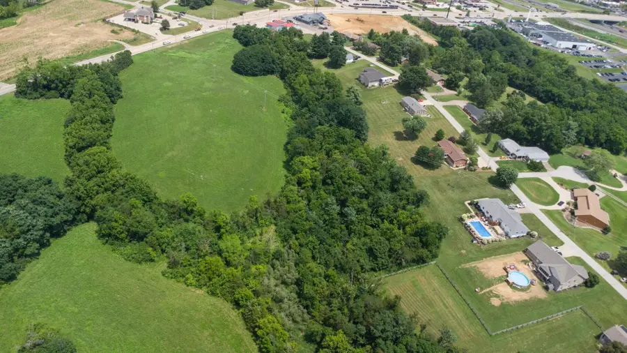 27 Taft Highway, Dry Ridge, KY 41035 - #2