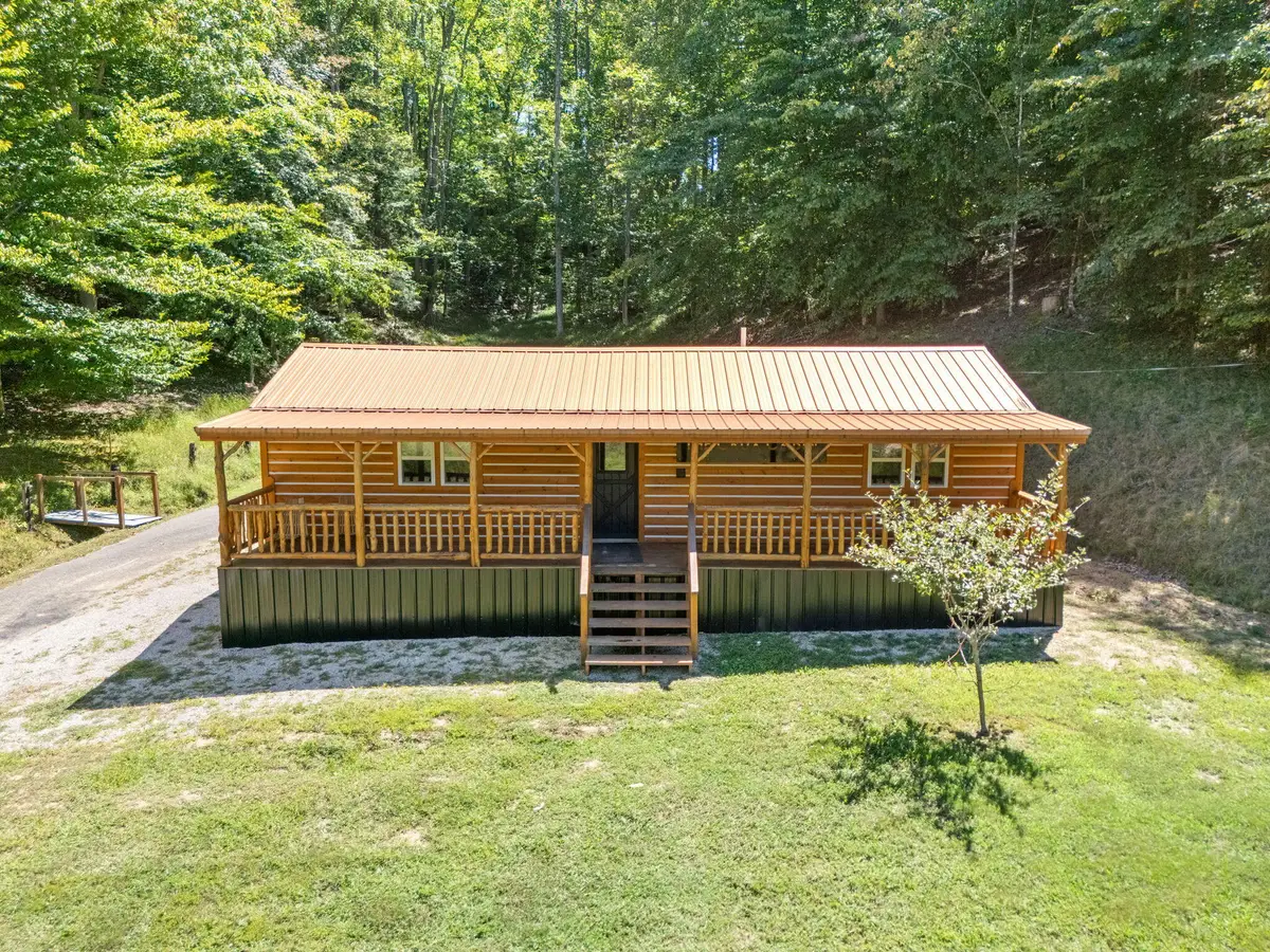 143 Mullins Point Road, Campton, KY 41301 - #1