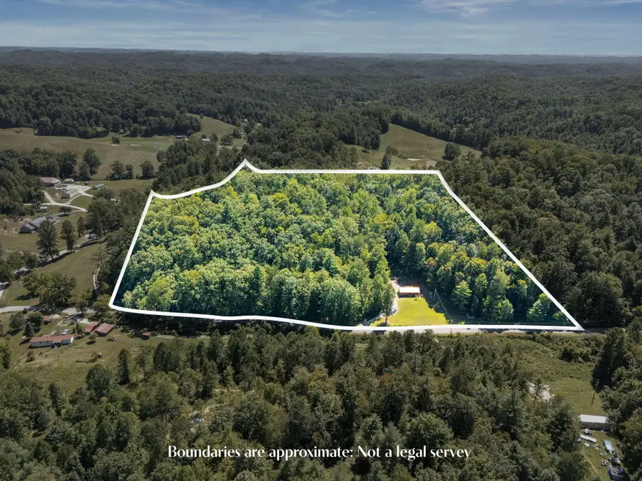 143 Mullins Point Road, Campton, KY 41301 - #3