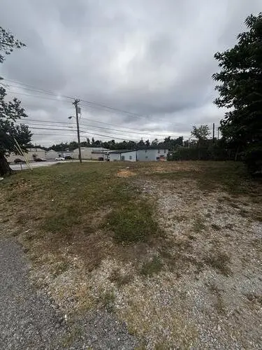 811 E Main Street, Richmond, KY 40475 - #2