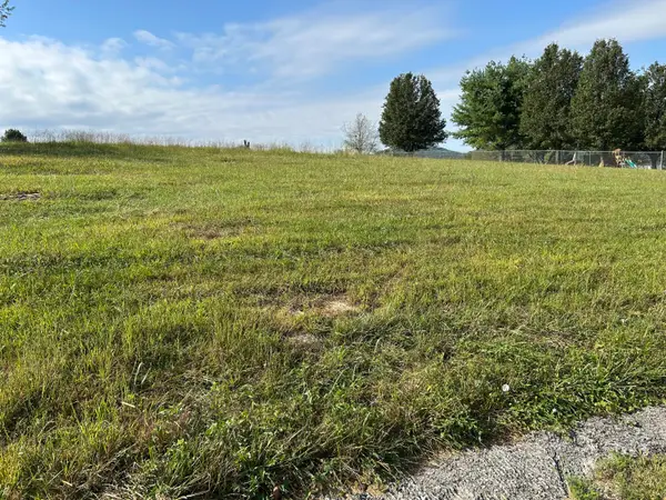 49 Solar Drive, Mt Vernon, KY 40456
