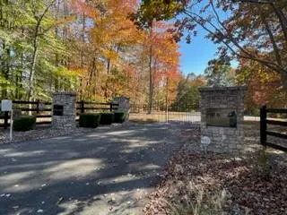 9 Five Points Drive, Russell Springs, KY 42642 - #1