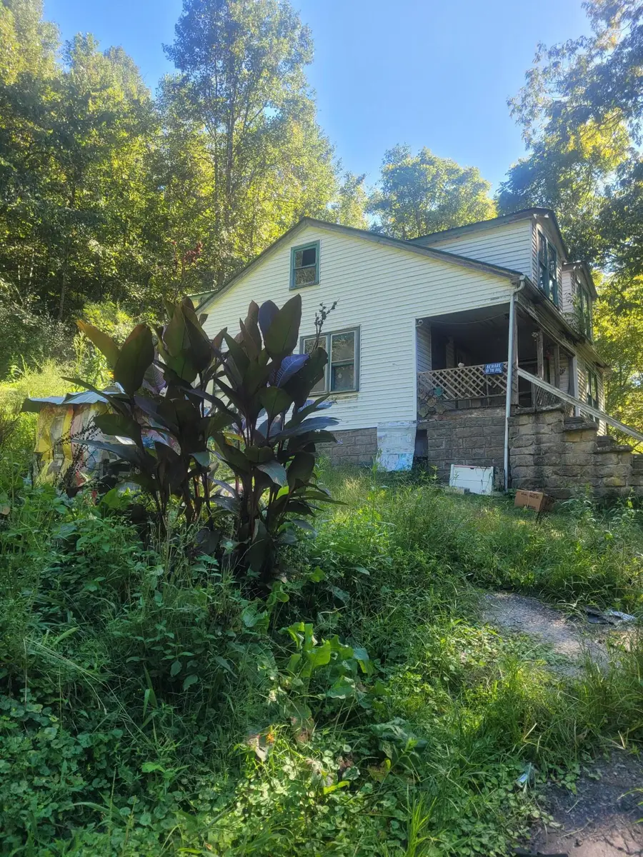 573 Hurricane Creek Road, Hyden, KY 41749 - #2