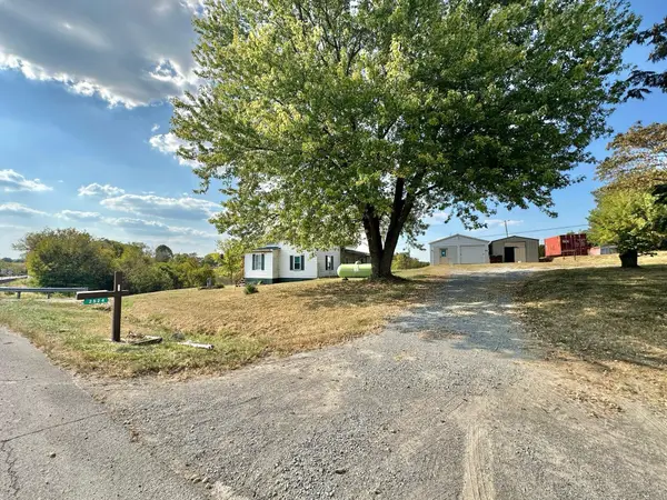 2524 Us 68, Ewing, KY 41039
