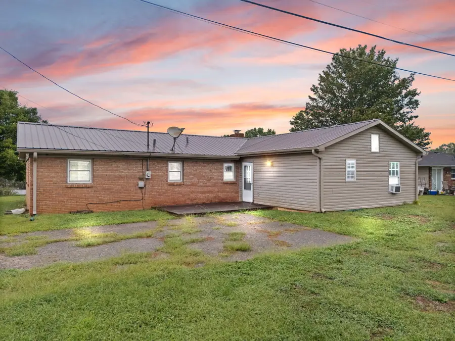 119  Twin Rivers Drive, Bronston, KY 42518 - #2