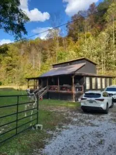 2810 Ogden Vest Road, Hindman, KY 41822