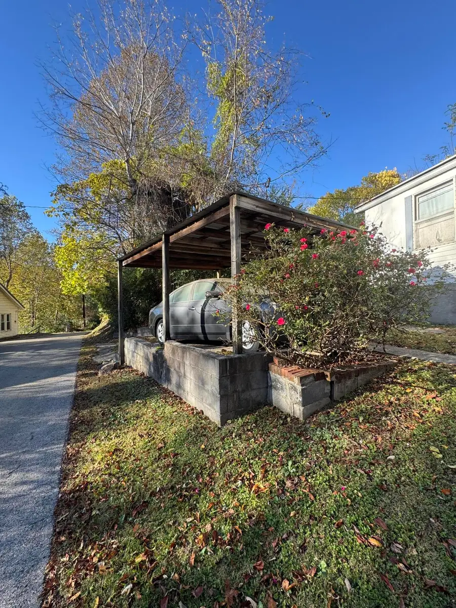237 Brown Street, Cumberland, KY 40823 - #2