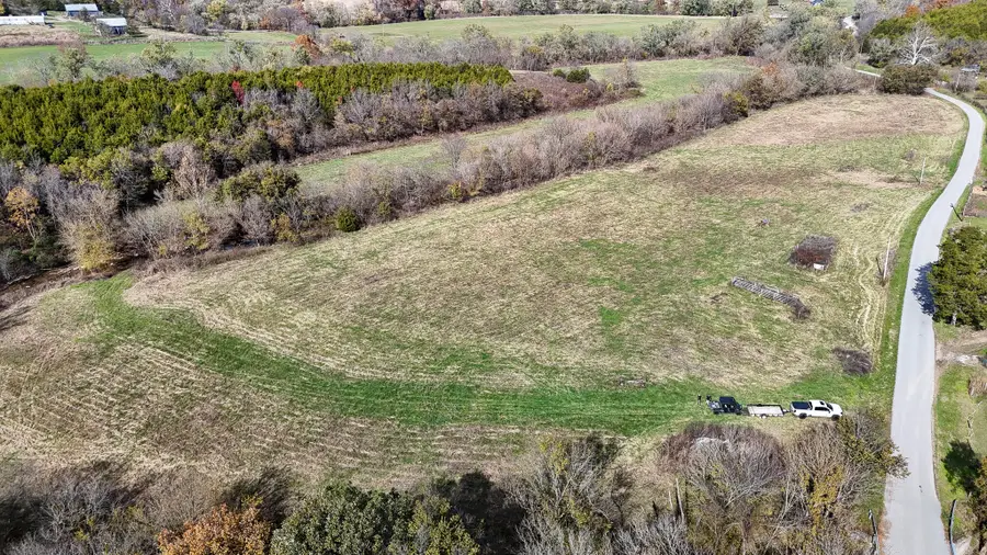 1100 Old Dixville Road, Harrodsburg, KY 40330 - #2