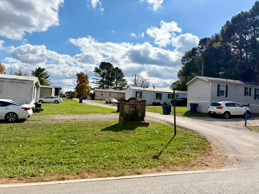 11 Dalton Lane, Somerset, KY 42503 - #3