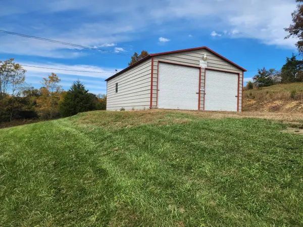 4654  N Stepstone Rd, Owingsville, KY 40360