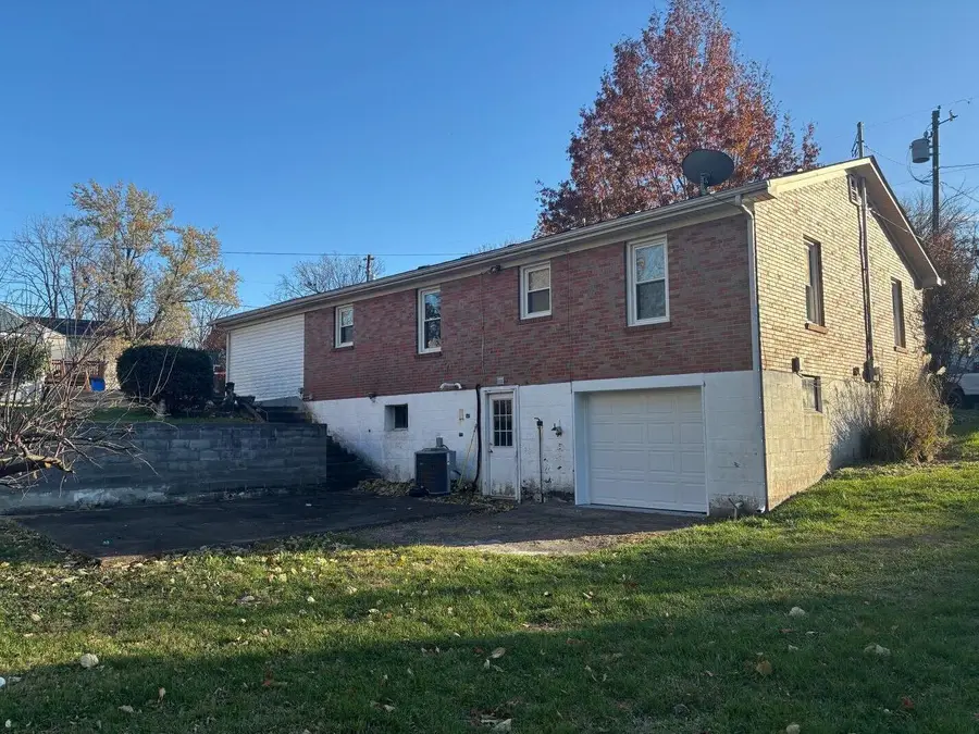 605 College Street, Winchester, KY 40391 - #2