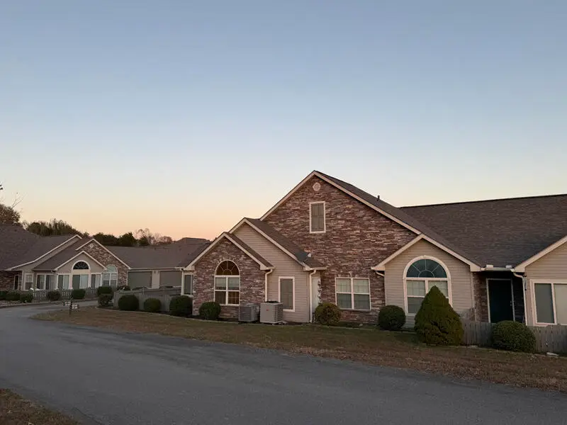 441 Deer Lake Place, Bronston, KY 42518 - #3