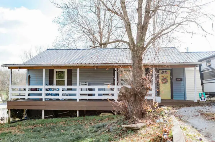 410 2nd Street, Carlisle, KY 40311 - #2