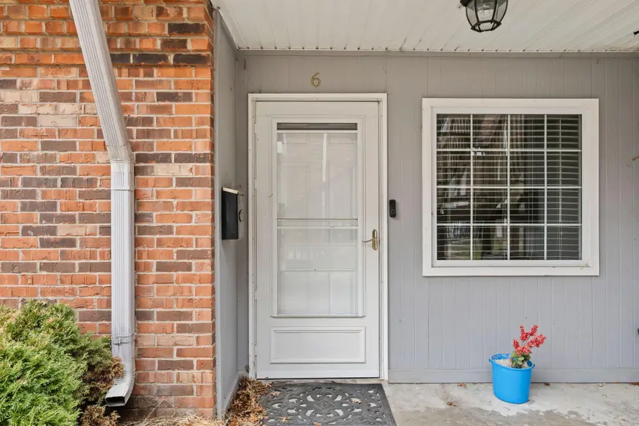 333 E 4th Street #B6, Frankfort, KY 40601 - #2
