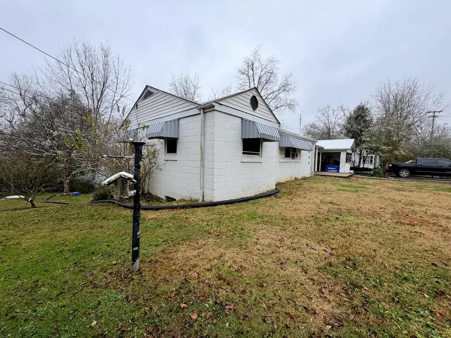 533 Mc Guire Avenue, Beattyville, KY 41311 - #2