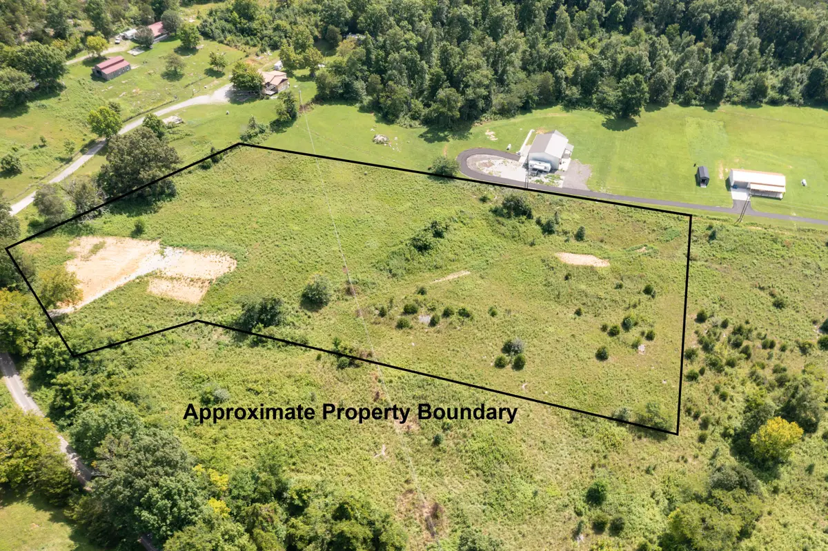 3729 Ky-790. Bear Hollow Road, Bronston, KY 42518 - #1