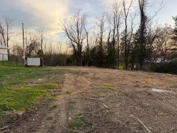 1657  Alton Road, Lawrenceburg, KY 40342