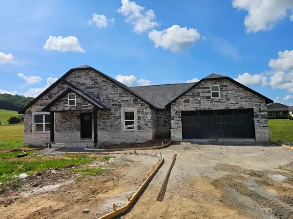 451  Madison Circle, London, KY 40741