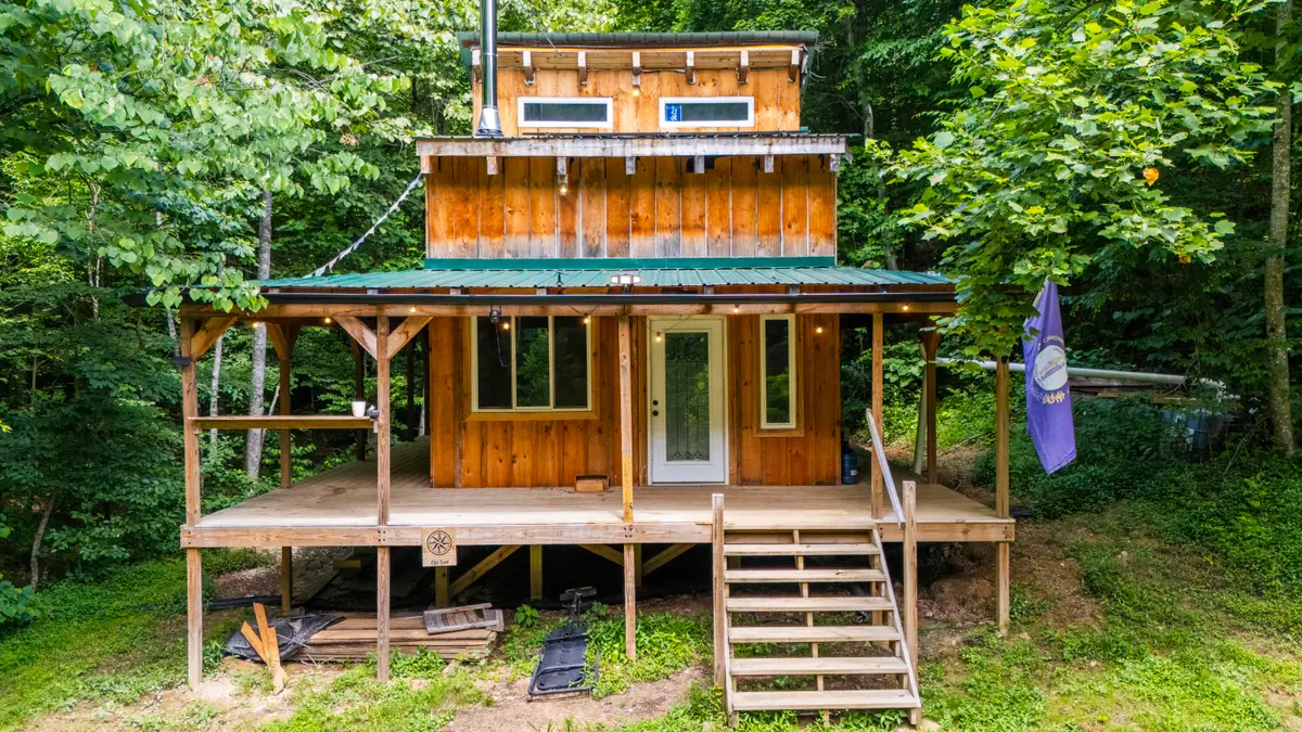 105 Chambers Fork Road, Campton, KY 41301 - #1