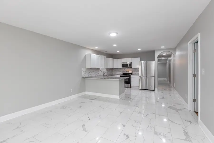 223 Race Street, Lexington, KY 40508 - #3