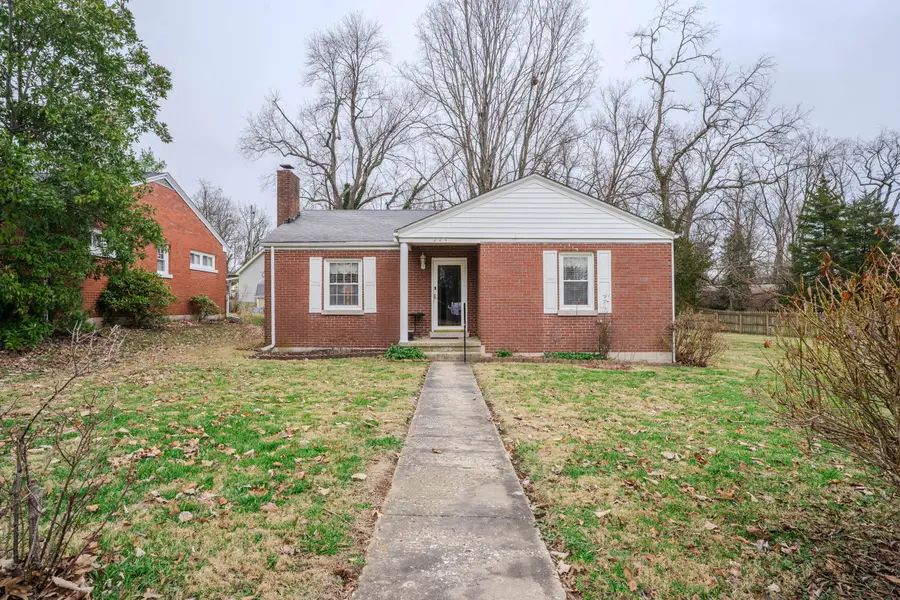 224 E Cross Street, Midway, KY 40347 - #2