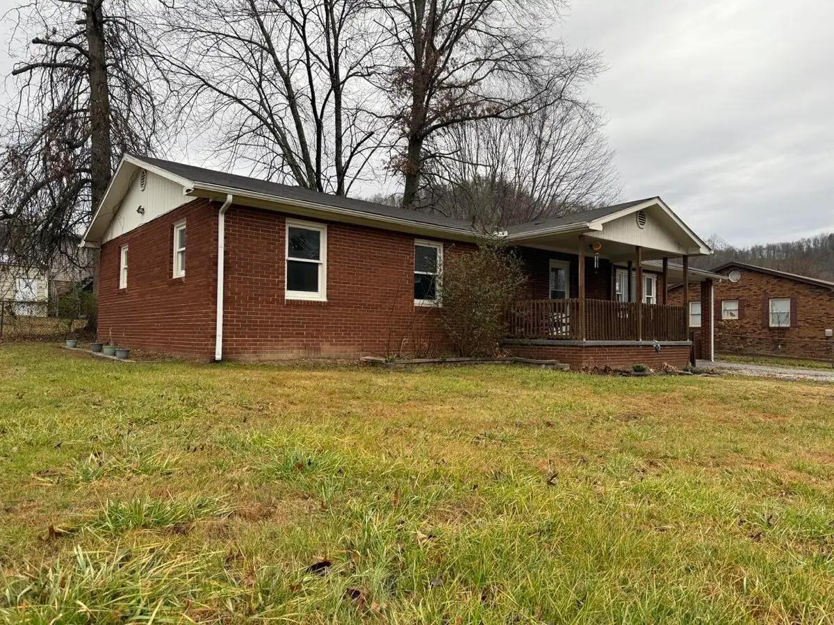 11 Short Street, Thelma, KY 41260 - #1