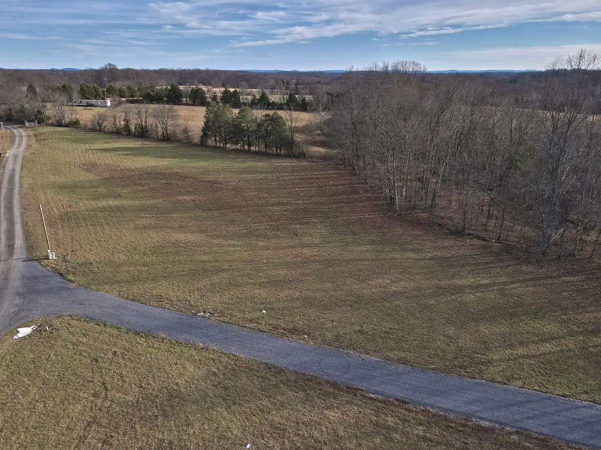 1 Dockery Road, Russell Springs, KY 42642 - #1