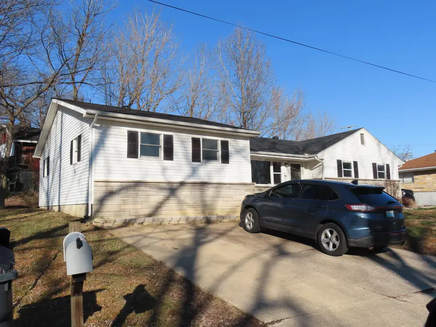 408  S Willow Drive, Morehead, KY 40351 - #2