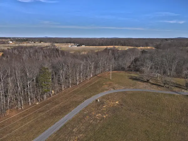 54 Dockery Road, Russell Springs, KY 42642