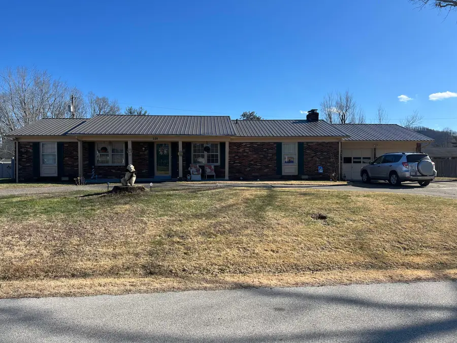 228 Circle Drive, Morehead, KY 40351 - #2