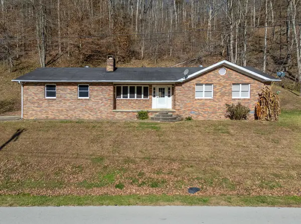 2860 Johnson Fork, Salyersville, KY 41465