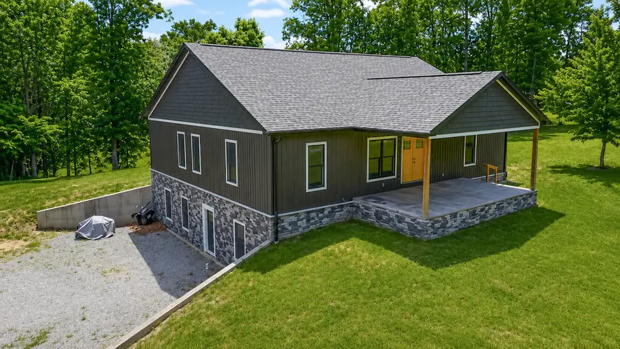 226 W Wilson Road, Russell Springs, KY 42642 - #3