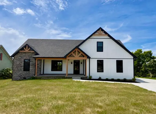 7046 Arbor Meadow Way, Versailles, KY 40383