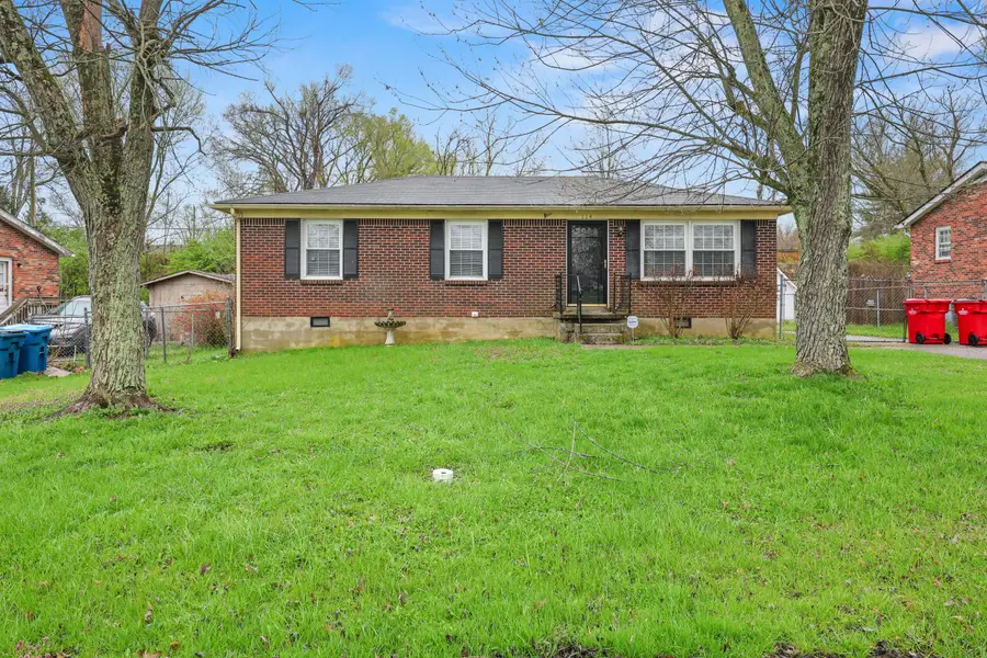 114 Edgewood Drive, Frankfort, KY 40601 - #2