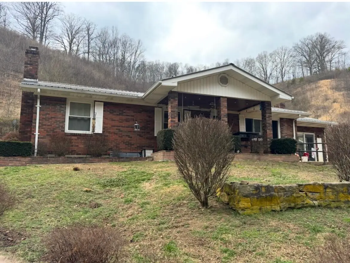 1267 Lower Taulbee Fork Road, Vancleve, KY 41385 - #1