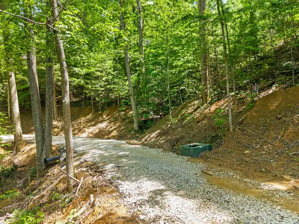 201 High Ridge Road, Campton, KY 41301