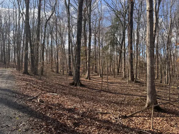 26 Arrowhead Lane, Jamestown, KY 42629