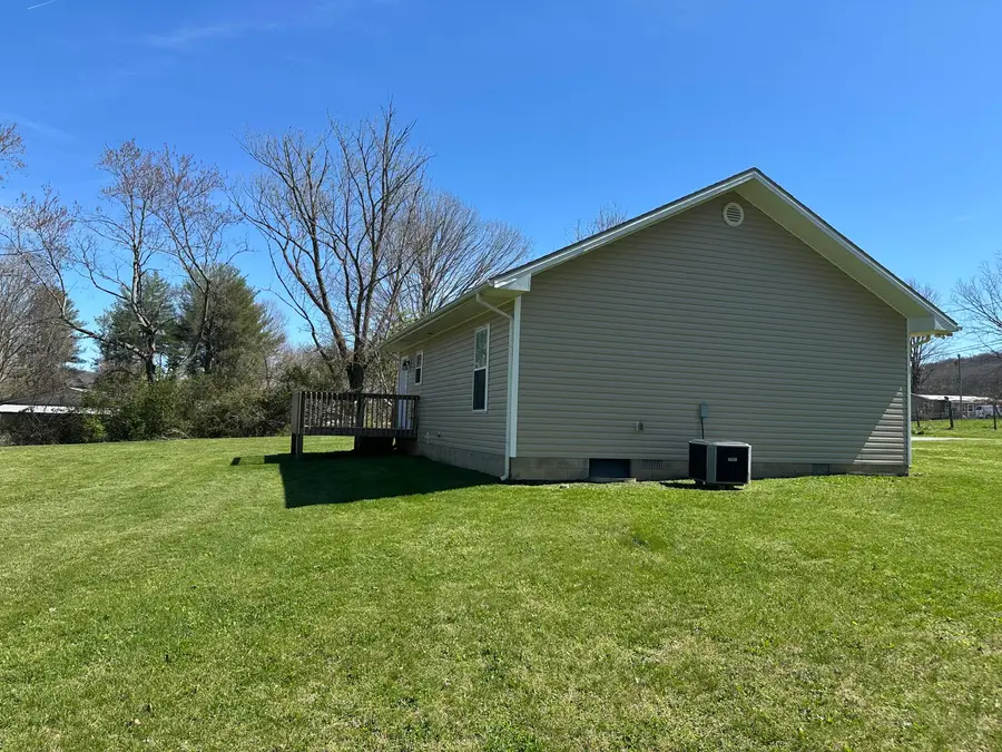 372 Rolling Acres Drive, Monticello, KY 42633 - #3