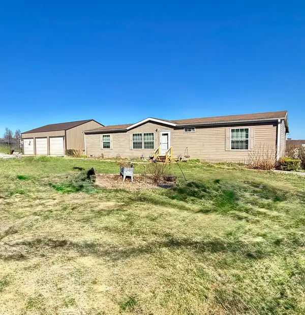 9598 Kentucky 1247, Waynesburg, KY 40489