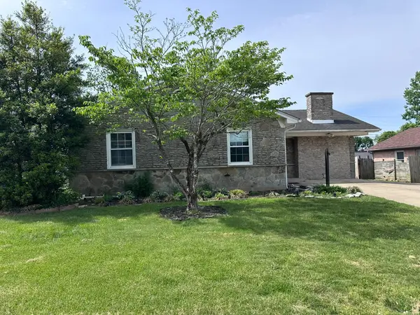 520 Pinoak Drive, Nicholasville, KY 40356