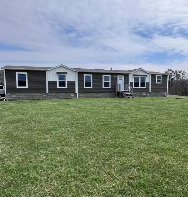 12195 Hwy 587, Beattyville, KY 41311