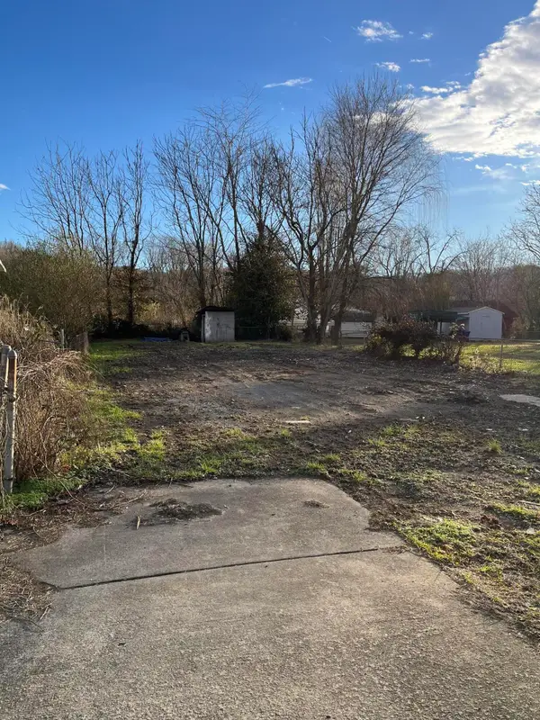205 Exeter Avenue, Middlesboro, KY 40965