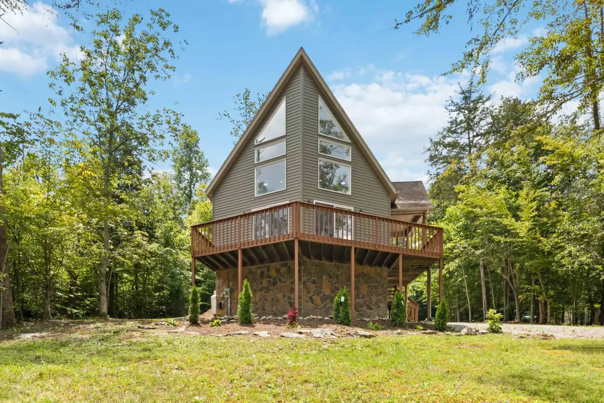 84 Clover Leaf Circle, Burnside, KY 42519 - #1